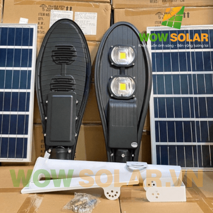 Đèn đường năng lượng mặt trời chiếc lá NT-L100 100W